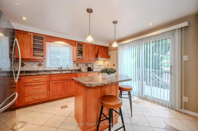 Additional image 13 of 27 Shuh Ave