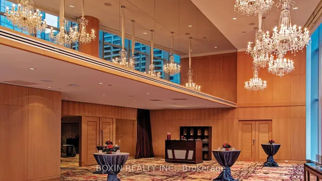 Additional image 18 of 180 University Ave Unit 2909