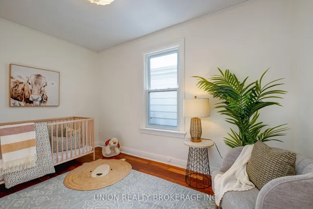 Additional image 22 of 49 Bastedo Ave