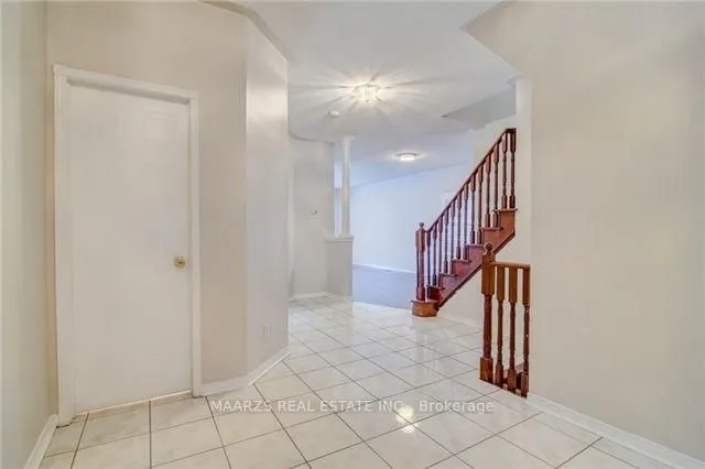 Additional image 3 of 7258 Dime Cres