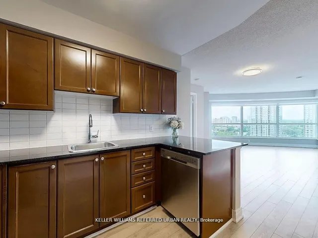 Additional image 15 of 125 Village Green Sq Unit 1609