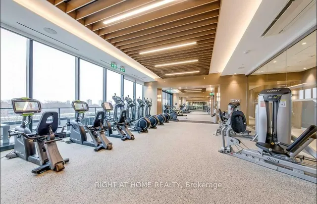 Additional image 19 of 575 Bloor St Unit 1502