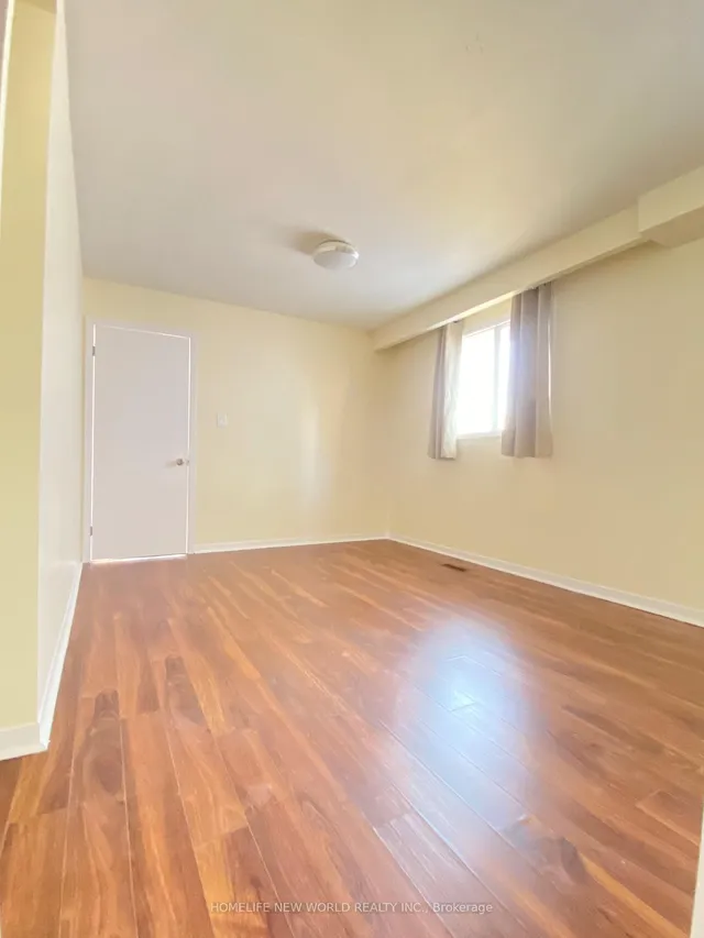 Additional image 3 of 290 Sheppard Ave