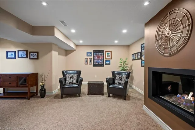 Additional image 31 of 93 Meadowlane Dr