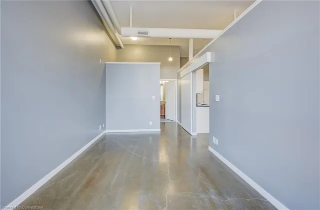 Additional image 10 of 404 King St Unit 526