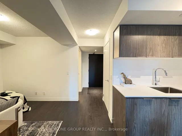 Additional image 23 of 60 Shuter St Unit 817