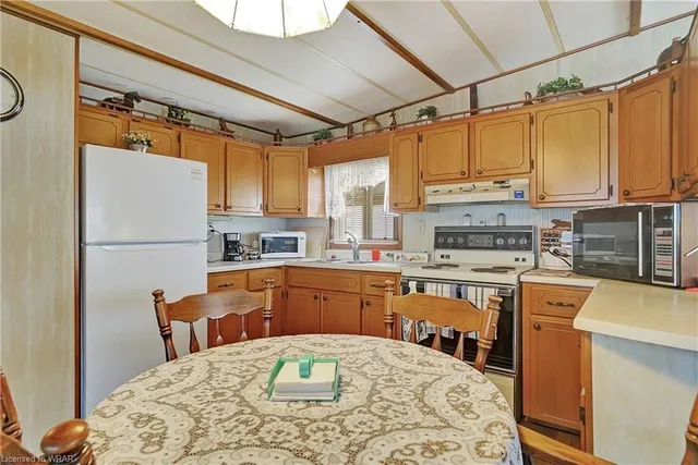 Additional image 6 of 1429 Sheffield Rd Unit 8 Paradise Cove