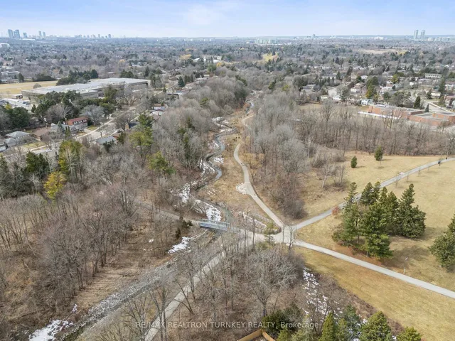 Additional image 27 of 8 Francine Dr