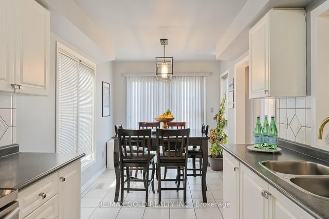 Additional image 16 of 37 Loons Call Cres