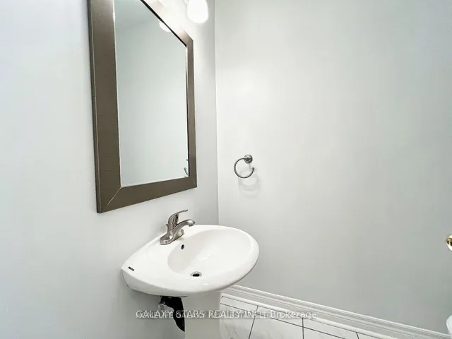 Additional image 10 of 8 E Hycrest Ave