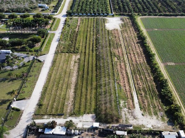 16812 SW 182nd Ave, Miami, FL 33187