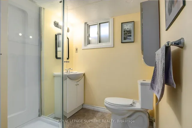 Additional image 23 of 48 Lester Ave