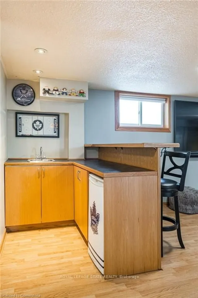 Additional image 30 of 134 Craigroyston Rd