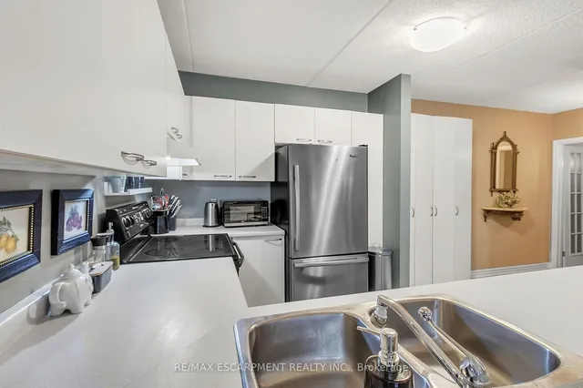 Additional image 9 of 2030 Cleaver Ave Unit 213