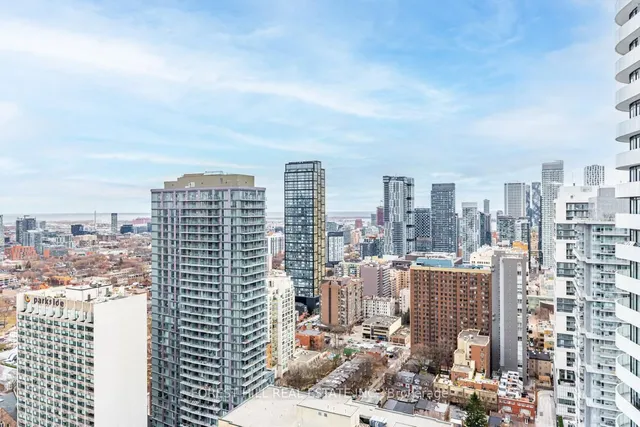 Additional image 17 of 85 Wood St Unit 3718