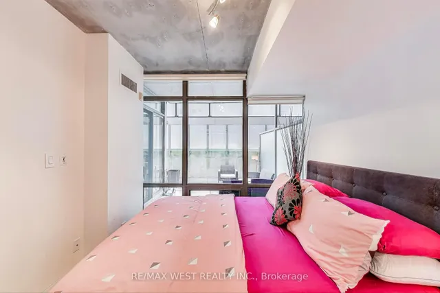 Additional image 13 of 22 Wellesley St Unit 204