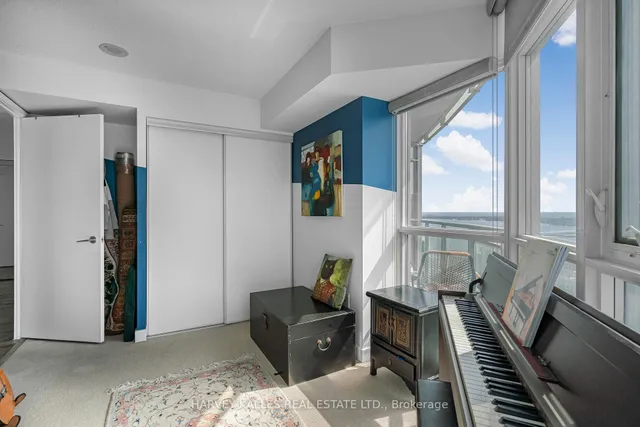 Additional image 38 of 21 Iceboat Terr Unit 2909