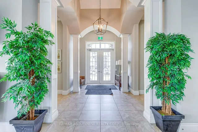 Additional image 38 of 1470 Main St Unit 401