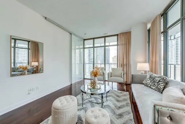 Additional image 4 of 33 Charles St Unit 2009