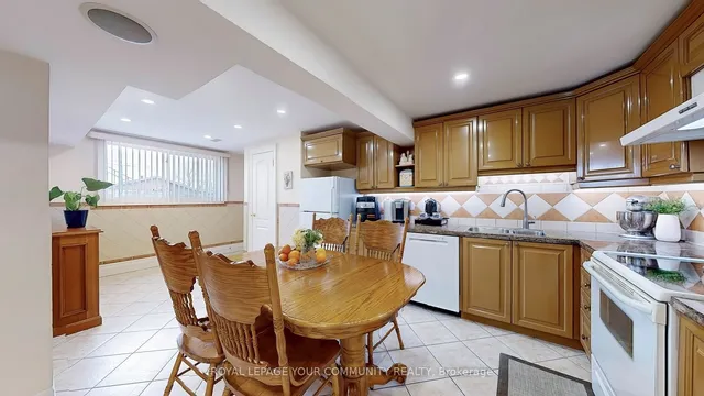 Additional image 24 of 75 Brewster Cres