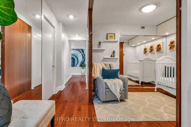 Additional image 31 of 500 Queens Quay Unit 210E