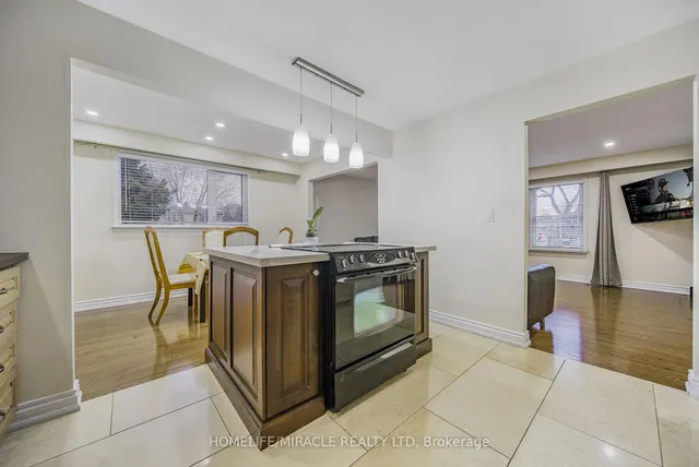 Additional image 31 of 38 River View Dr