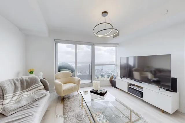 Additional image 4 of 585 Bloor St Unit 2418