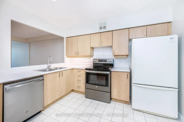 Additional image 6 of 20 Southport St Unit 313