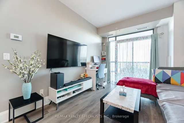 Additional image 17 of 45 Yorkland Blvd Unit 204