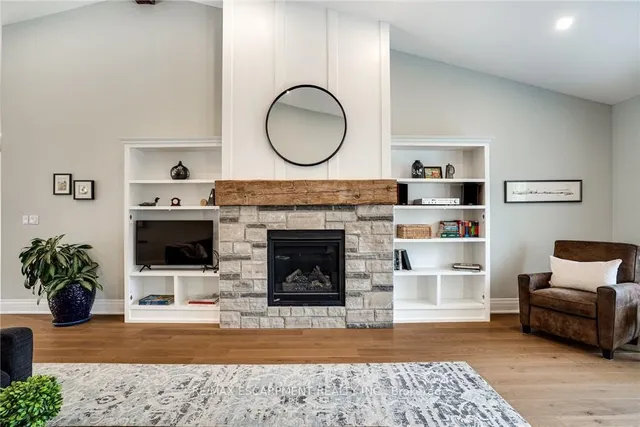 Additional image 6 of 14 Sullivan's Lane