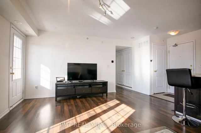 Additional image 3 of 129 Isaac Devins Blvd Unit 7