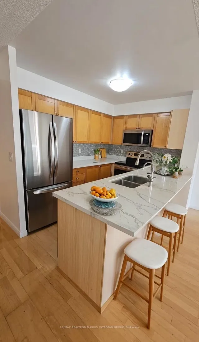 Additional image 3 of 330 Adelaide St Unit 605