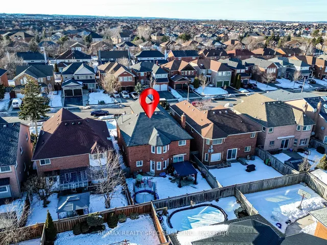 Additional image 40 of 44 Hollybush St