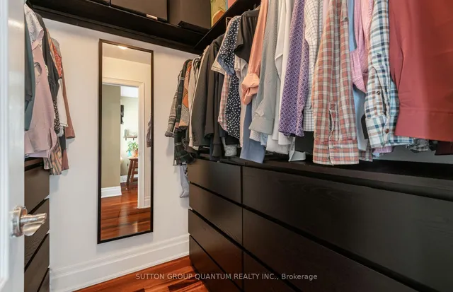 Additional image 20 of 26 Brad St