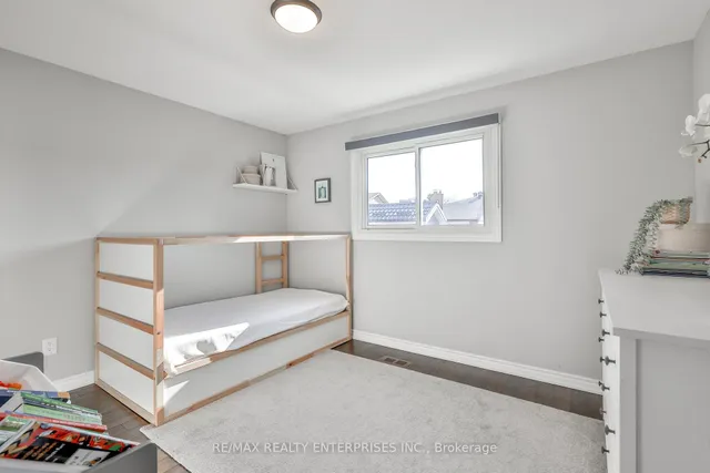 Additional image 12 of 4050 Dunmow Cres