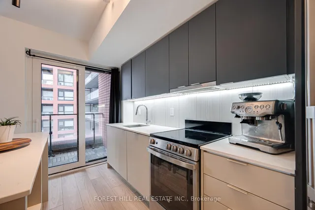 Additional image 7 of 8 Tippett Rd Unit 411