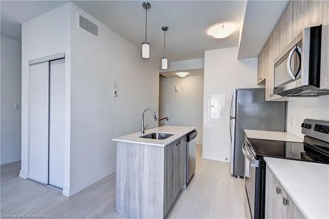 Additional image 4 of 10 Palace St Unit D14