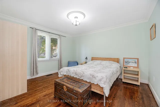 Additional image 21 of 18 Wellington St