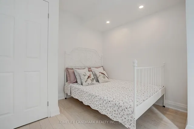 Additional image 19 of 55 Centre Ave Unit 701