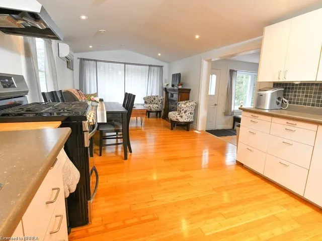 Additional image 36 of 107 Rodeo Rd