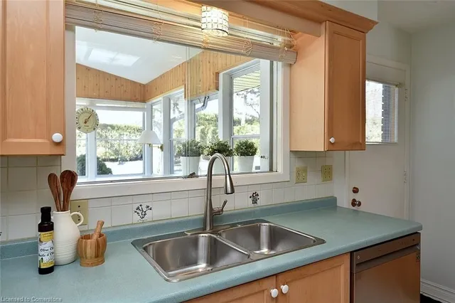 Additional image 17 of 302 Alma Lane