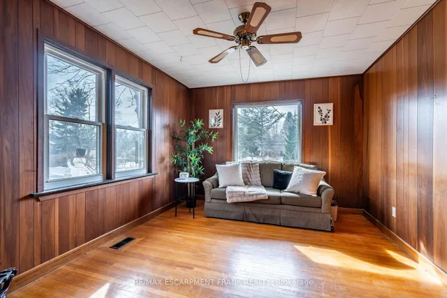 Additional image 16 of 147 LLOYMINN Ave