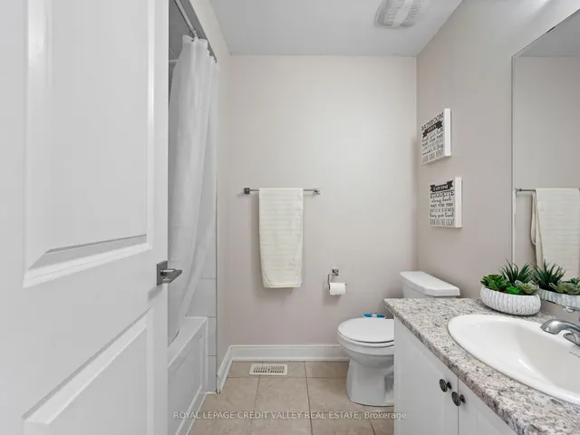 Additional image 38 of 425 Veterans Dr