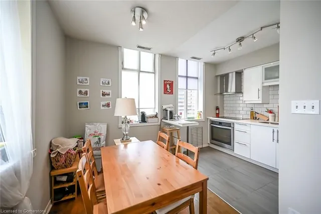 Additional image 8 of 36 James St Unit 905