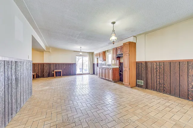 Additional image 26 of 2314 Sheppard Ave