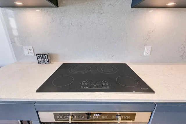 Additional image 12 of 405 Dundas St Unit 216