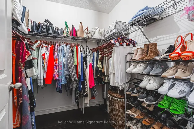 Additional image 24 of 27 Dufay Rd