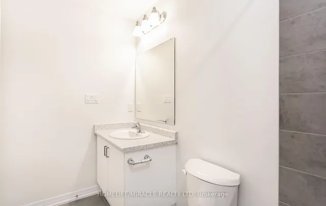 Additional image 11 of 261 Woodbine Ave Unit Unit 27