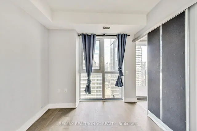 Additional image 19 of 7 Grenville St Unit 4705