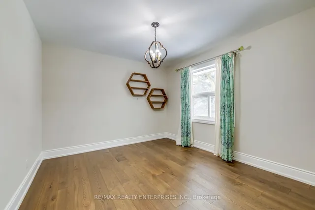 Additional image 27 of 29 Pinehurst Cres